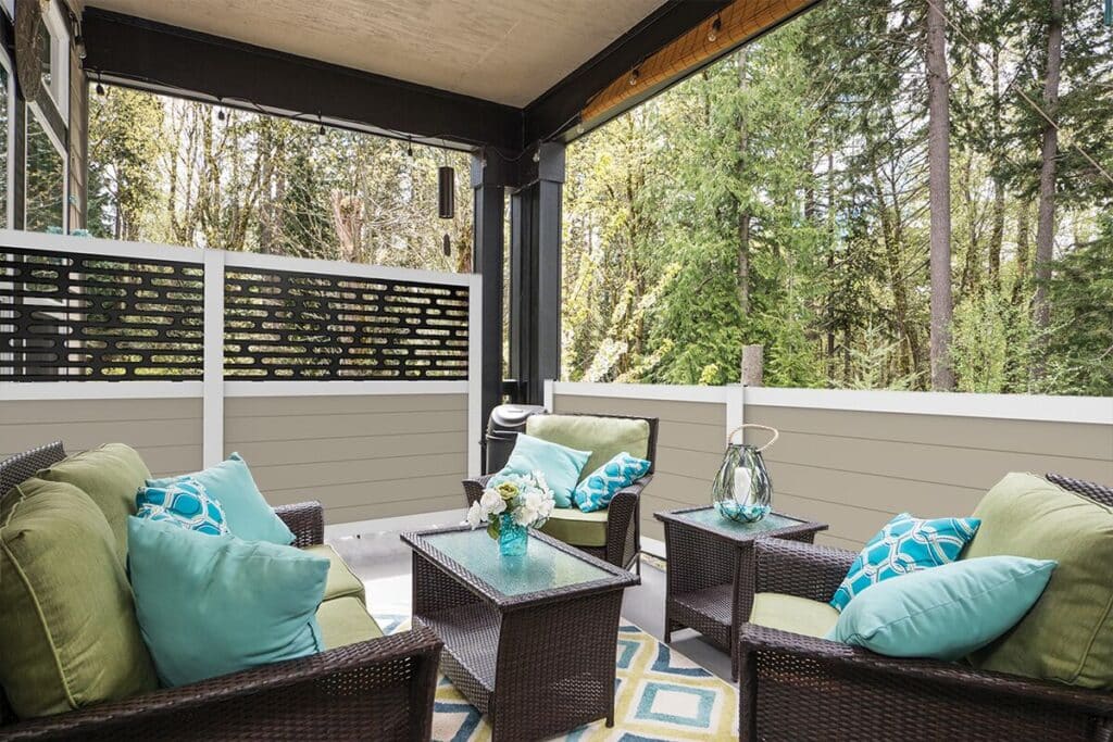 Optic decorative screen panel on porch